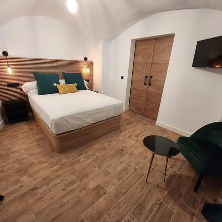 Bailen 3 Appartement Caces Buitenkant foto