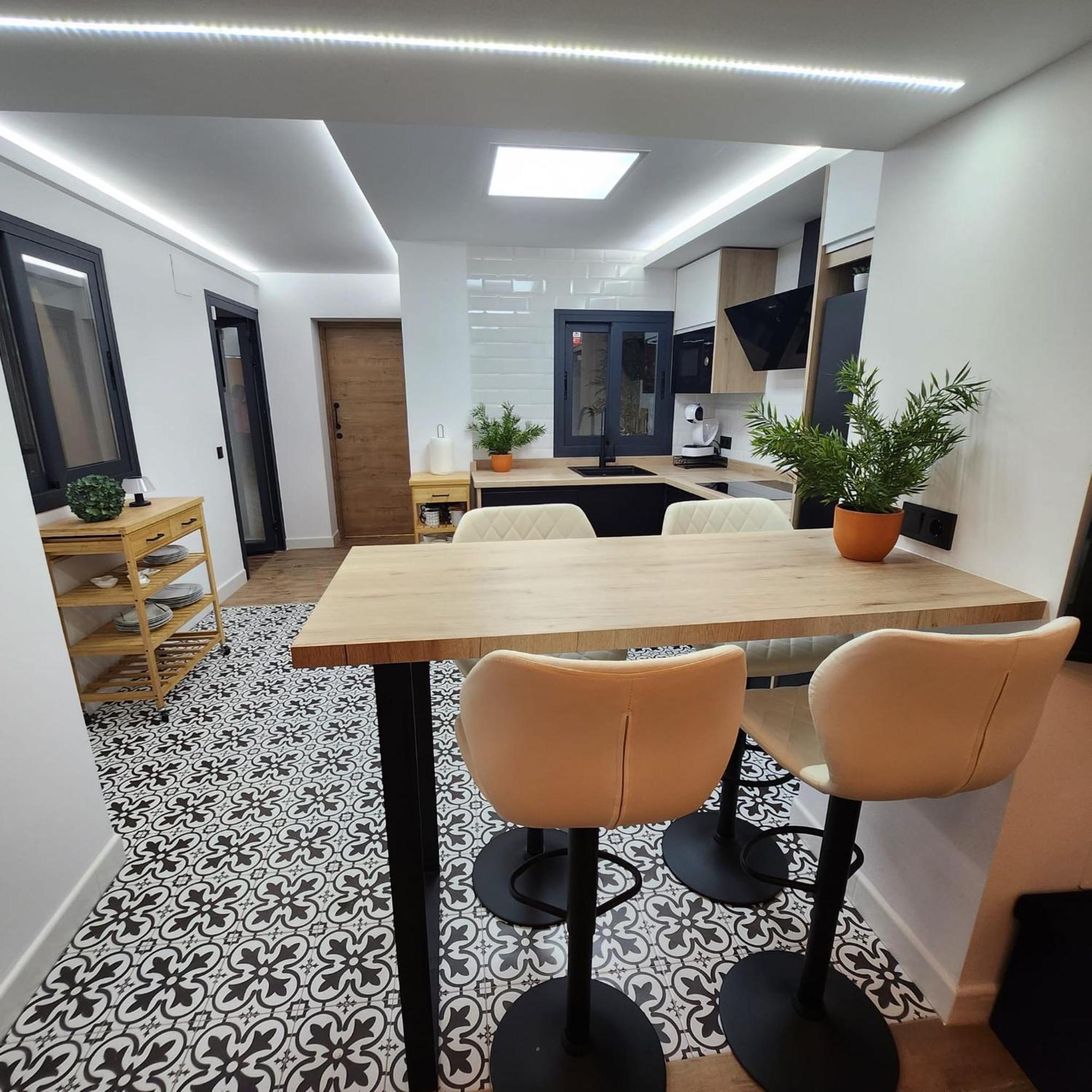 Bailen 3 Appartement Caces Buitenkant foto